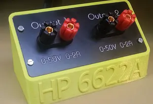 Table console for HP6622A