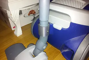 Vacuum-cleaner repair