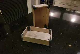 Corners for easy production of drawers