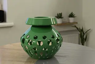 "Cosmic Elegance: The Geometric Pot Hat Lampshade"