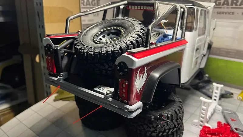 VANQUISH VS4-10 PHOENIX&FORDYCE REAR CRASH BARRIER