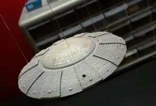 Hanging UFO
