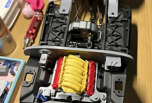 VANQUISH VS4-10 PHOENIX&FORDYCE V8 ENGINE