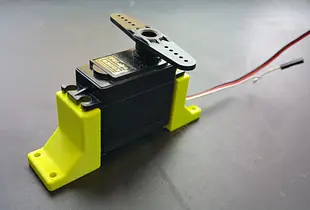Simple servo mount