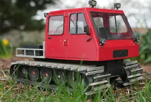 1/10 Scale PistenBully Scout Snow cat