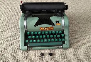 Tom Thumb Typewriter Foot